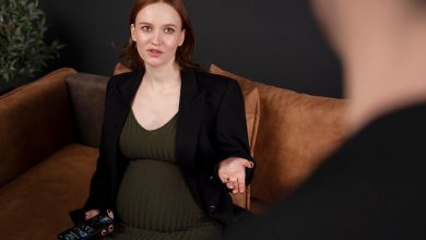 Фото - Юрист назвал случаи, когда могут уволить беременную на испытательном сроке