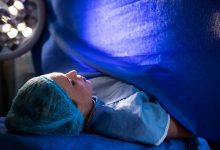 Фото - Врачи провели роженице кесарево сечение без анестезии